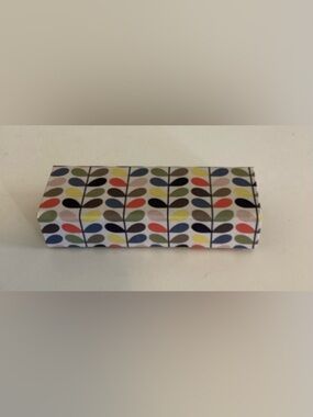 Orla Kiely  Leaf Print  Glasses Case